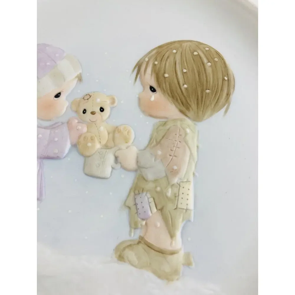 1983 Enesco PRECIOUS MOMENTS Plate Limited Edition Joy Christmas Series Sharing